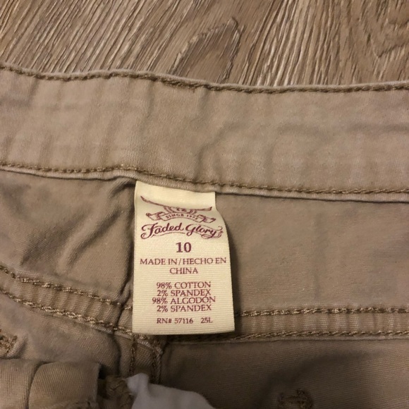 Faded Glory khaki Shorts size 10 summer! - Picture 4 of 4